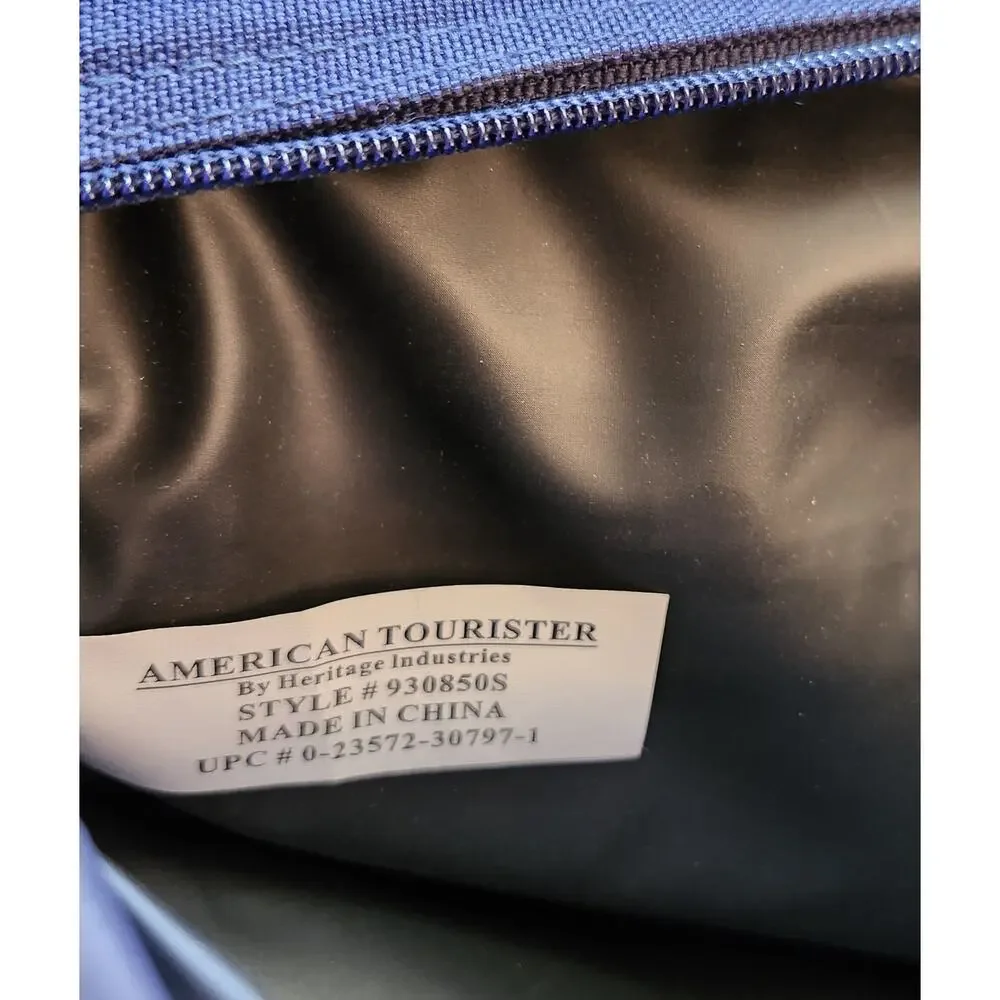 American Tourister this navy